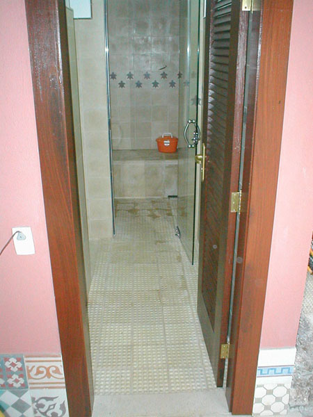 ladrilho hidraulico podotátil em sauna