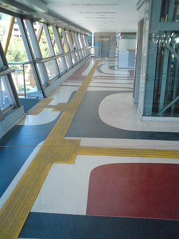 Piso Podotátil Piso Podotátil Direcional Amarelo