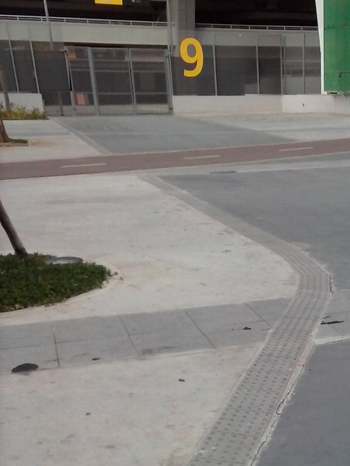 Piso Podotátil Piso Podotátil Alerta em Ladrílho Hidráulico, Norma ABNT NBR 9050
