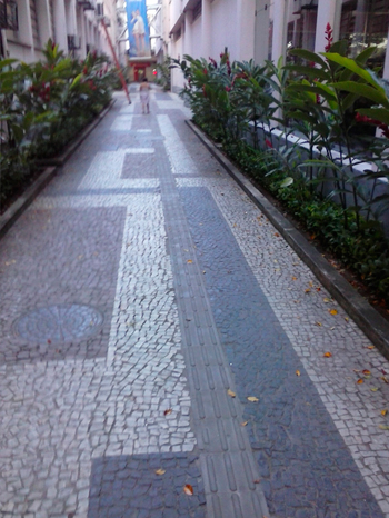 Piso Podotátil Piso Podotátil Alerta em Ladrílho Hidráulico, Norma ABNT NBR 9050, em concreto
